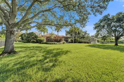 10324 SW 26th Street Davie FL 33324