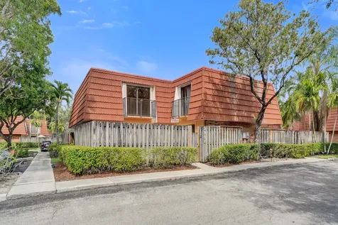 9951 NW 6th Court Plantation FL 33324