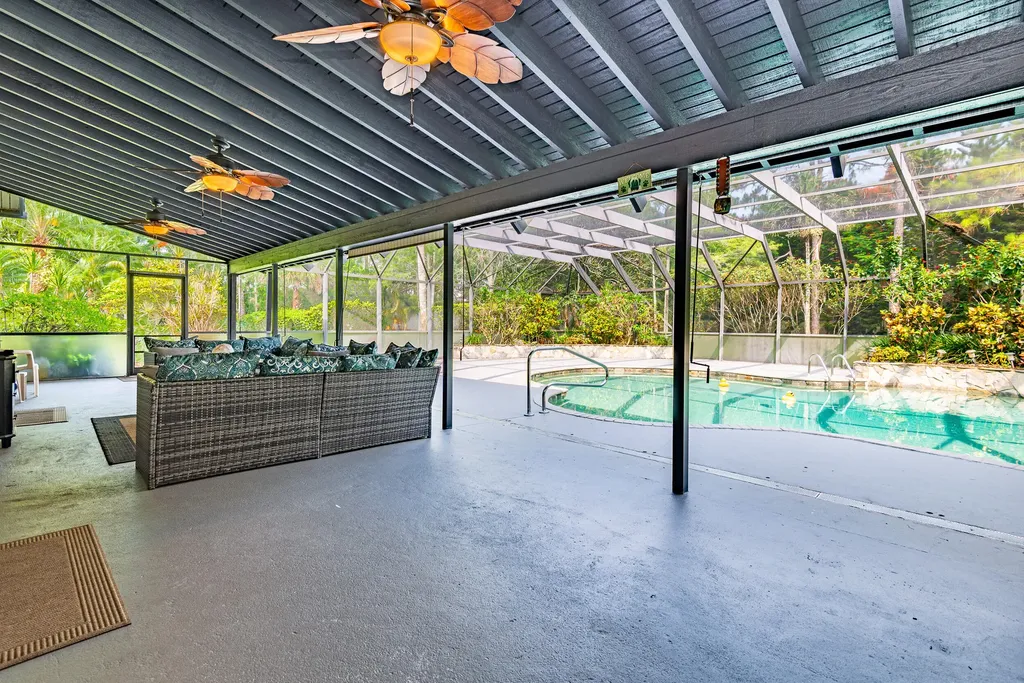 5371 Cougars Prowl Lake Worth FL 33449