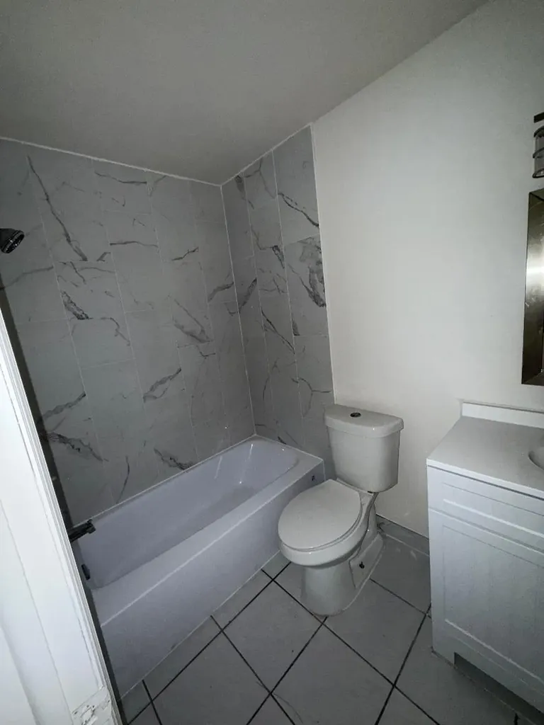 3941 Crystal Lake Drive Pompano Beach FL 33064