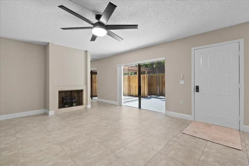 2108 21st Lane Palm Beach Gardens FL 33418