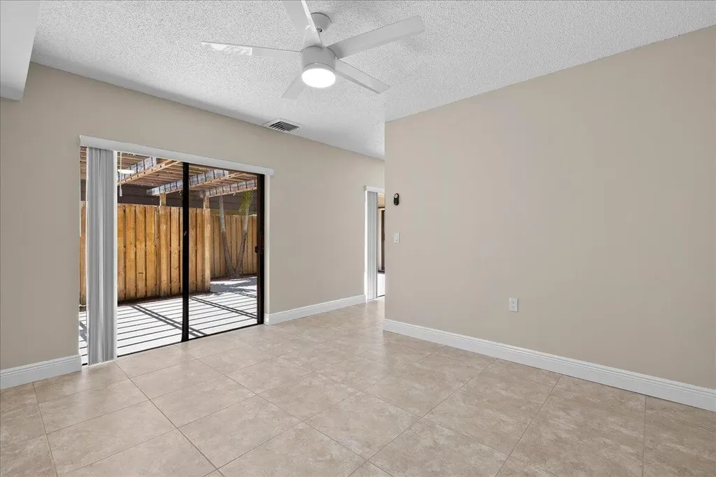 2108 21st Lane Palm Beach Gardens FL 33418
