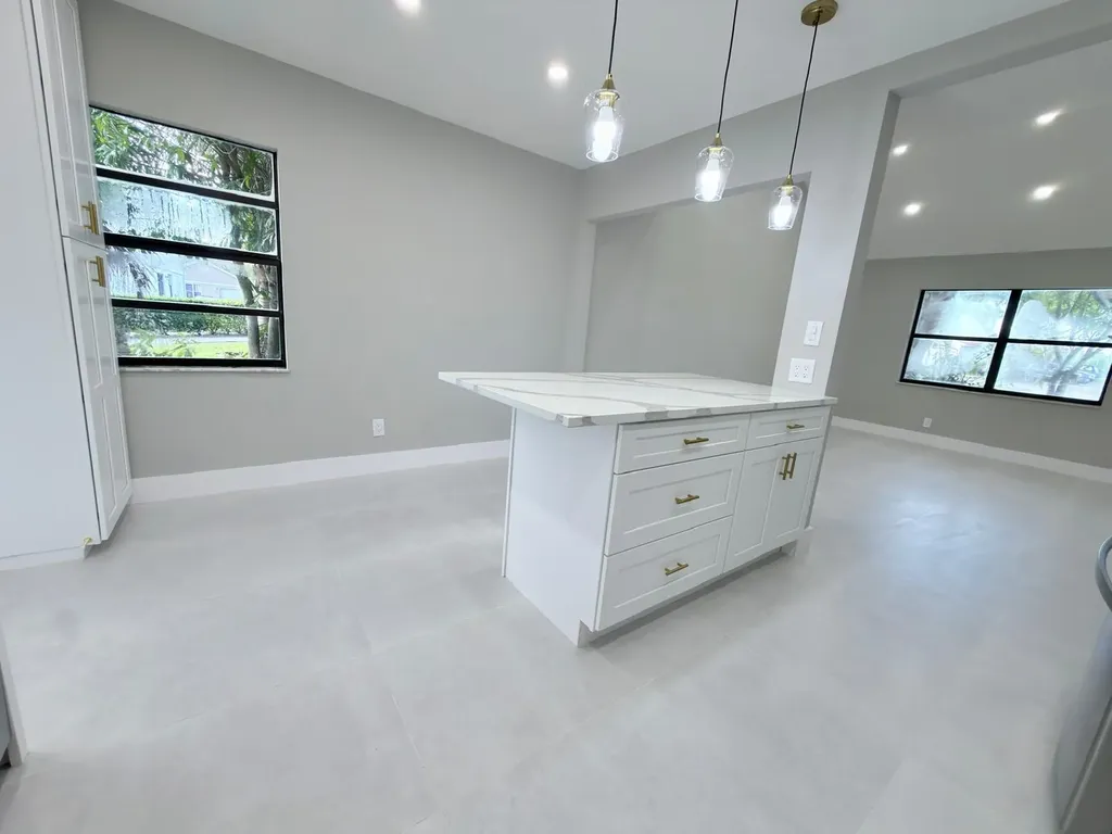 46 Tara Lakes Drive E Boynton Beach FL 33436