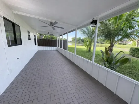 46 Tara Lakes Drive E Boynton Beach FL 33436