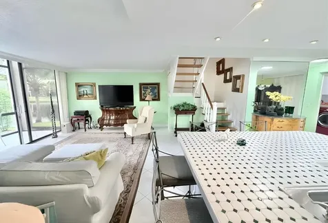 2910 SW 87th Terrace Davie FL 33328