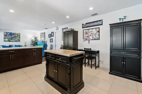 4921 Jackson Street Hollywood FL 33021