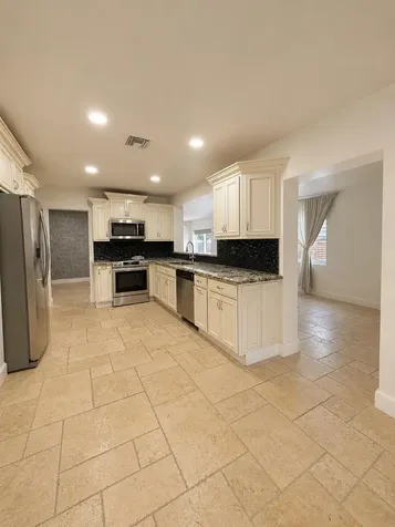 7210 Mckinley Street Hollywood FL 33024