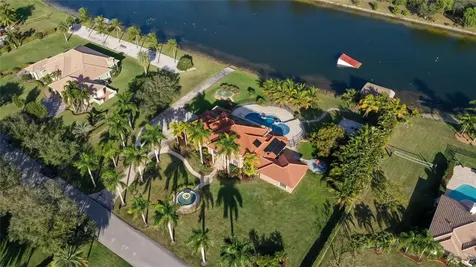 5660 Lago Del Sol Drive Lake Worth FL 33449