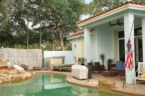 10898 Lake Wynds Court Boynton Beach FL 33437