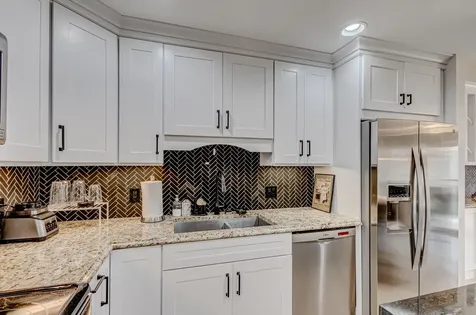 13 Lexington Lane E Palm Beach Gardens FL 33418