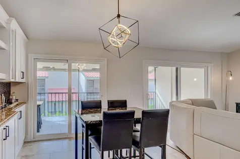 13 Lexington Lane E Palm Beach Gardens FL 33418