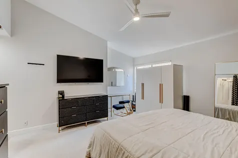 13 Lexington Lane E Palm Beach Gardens FL 33418