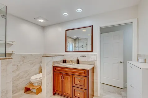13 Lexington Lane E Palm Beach Gardens FL 33418