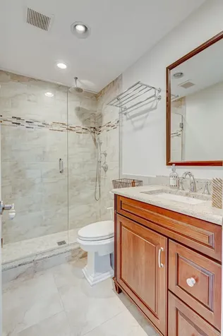 13 Lexington Lane E Palm Beach Gardens FL 33418
