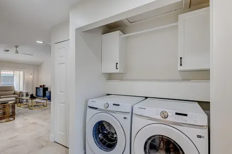 13 Lexington Lane E Palm Beach Gardens FL 33418