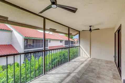13 Lexington Lane E Palm Beach Gardens FL 33418