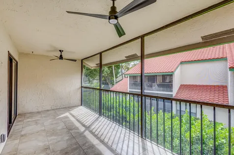 13 Lexington Lane E Palm Beach Gardens FL 33418