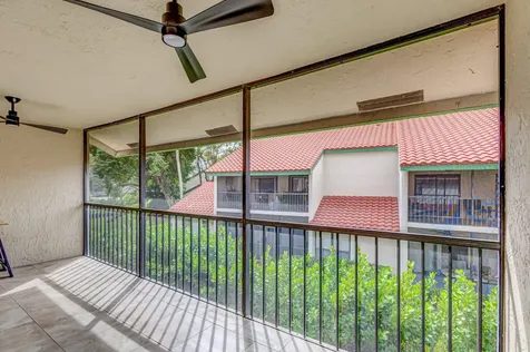 13 Lexington Lane E Palm Beach Gardens FL 33418