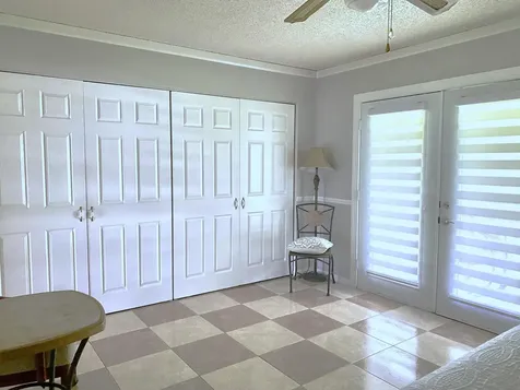 335 Farnham P Deerfield Beach FL 33442