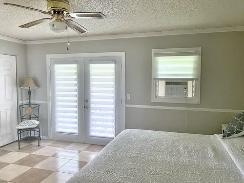 335 Farnham P Deerfield Beach FL 33442