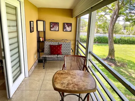 335 Farnham P Deerfield Beach FL 33442
