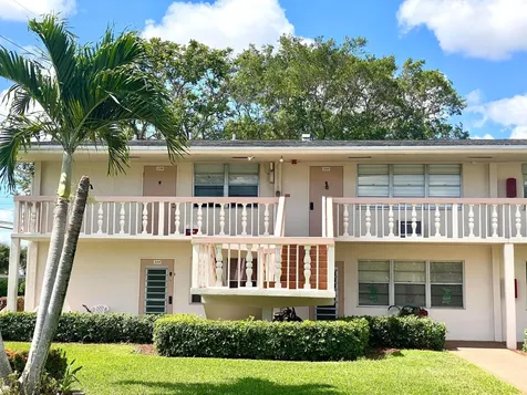 335 Farnham P Deerfield Beach FL 33442