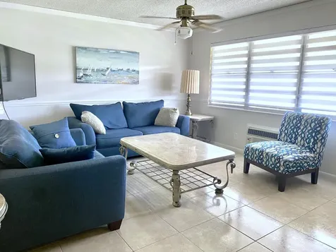 335 Farnham P Deerfield Beach FL 33442