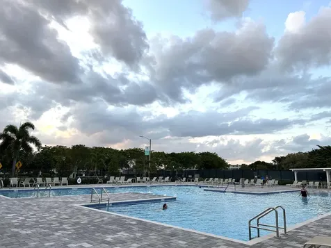 335 Farnham P Deerfield Beach FL 33442