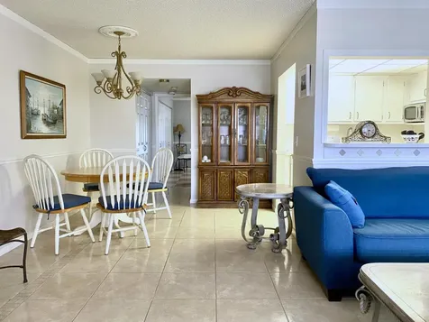 335 Farnham P Deerfield Beach FL 33442