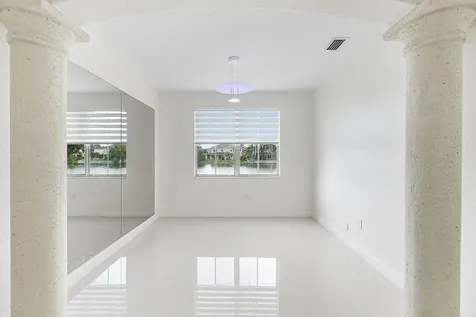 3923 SW 169th Terrace Miramar FL 33027