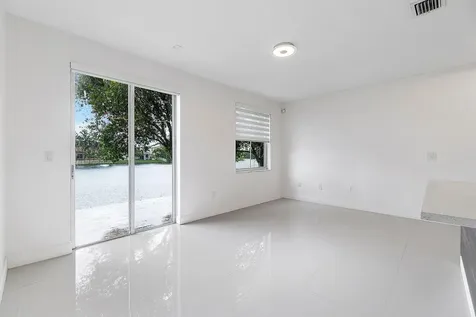 3923 SW 169th Terrace Miramar FL 33027