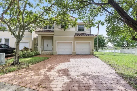 3923 SW 169th Terrace Miramar FL 33027