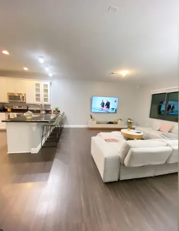 19103 NE 8th Court Miami FL 33179