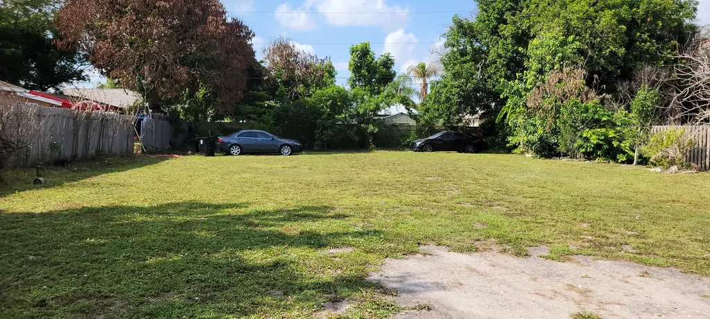702 SW Colleen Avenue Port St Lucie FL 34983