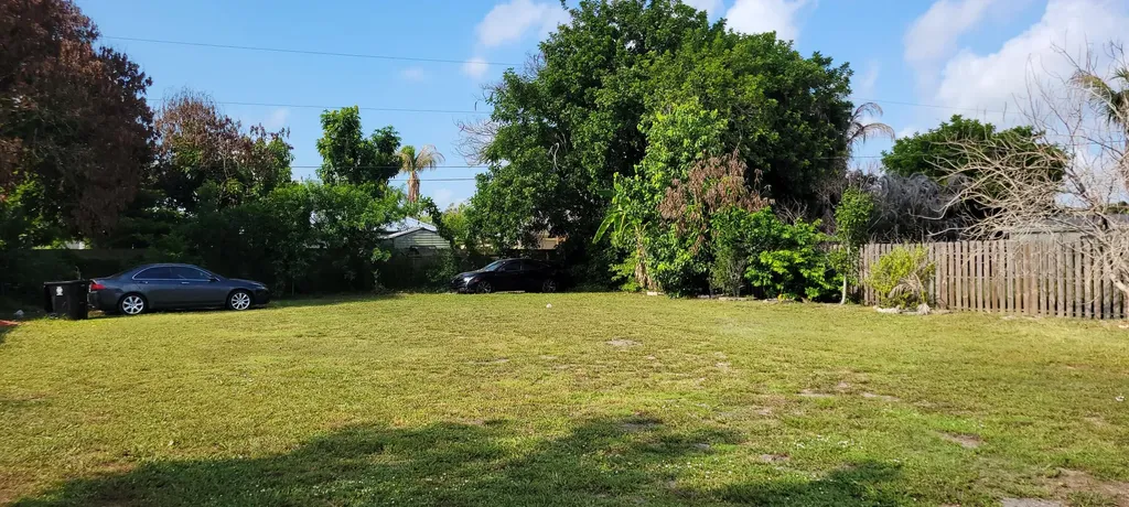 702 SW Colleen Avenue Port St Lucie FL 34983
