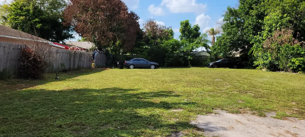 702 SW Colleen Avenue Port St Lucie FL 34983
