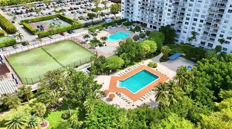 2851 NE 183rd Street Aventura FL 33160
