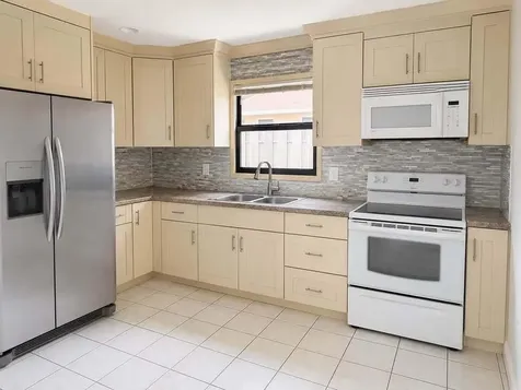 9202 E Highland Pines Boulevard Palm Beach Gardens FL 33418