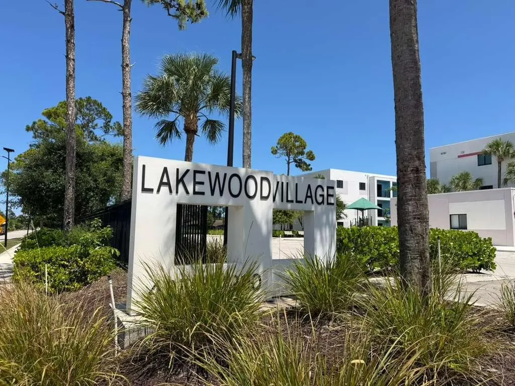 4260 Lakewood Road Lake Worth Beach FL 33461
