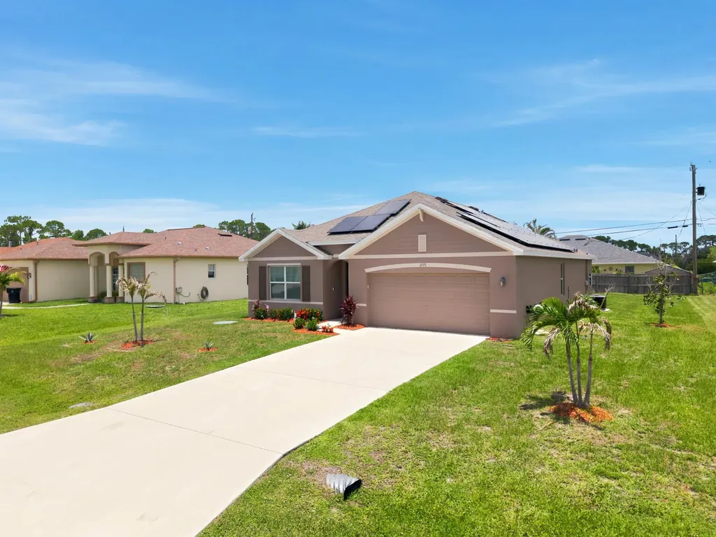 1771 SW Lofgren Avenue Port St Lucie FL 34953