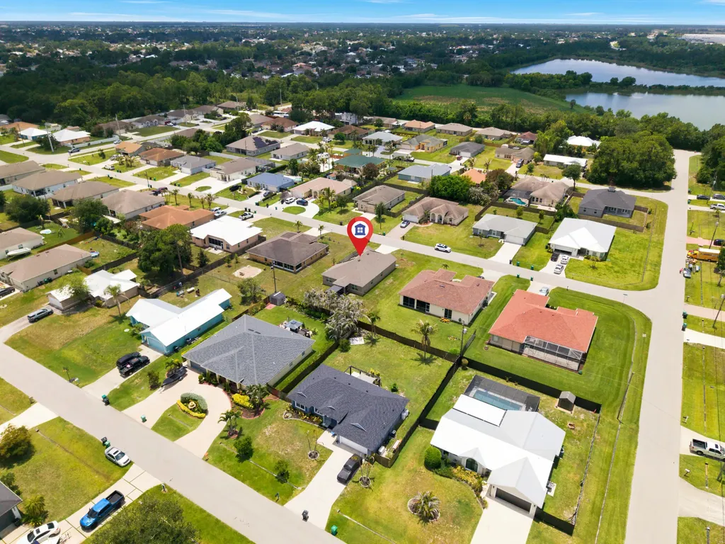 1771 SW Lofgren Avenue Port St Lucie FL 34953