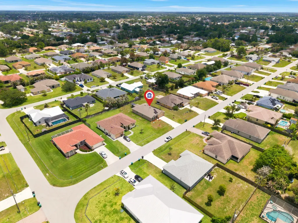 1771 SW Lofgren Avenue Port St Lucie FL 34953