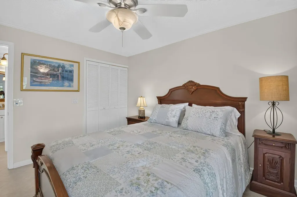 323 Capri G Delray Beach FL 33484