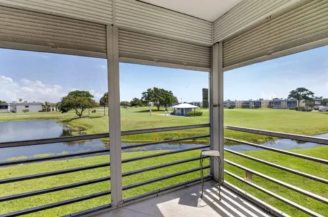 323 Capri G Delray Beach FL 33484