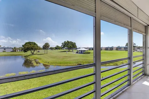 323 Capri G Delray Beach FL 33484