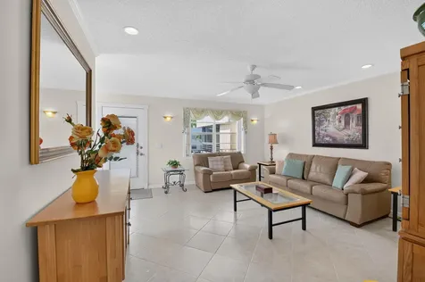 323 Capri G Delray Beach FL 33484