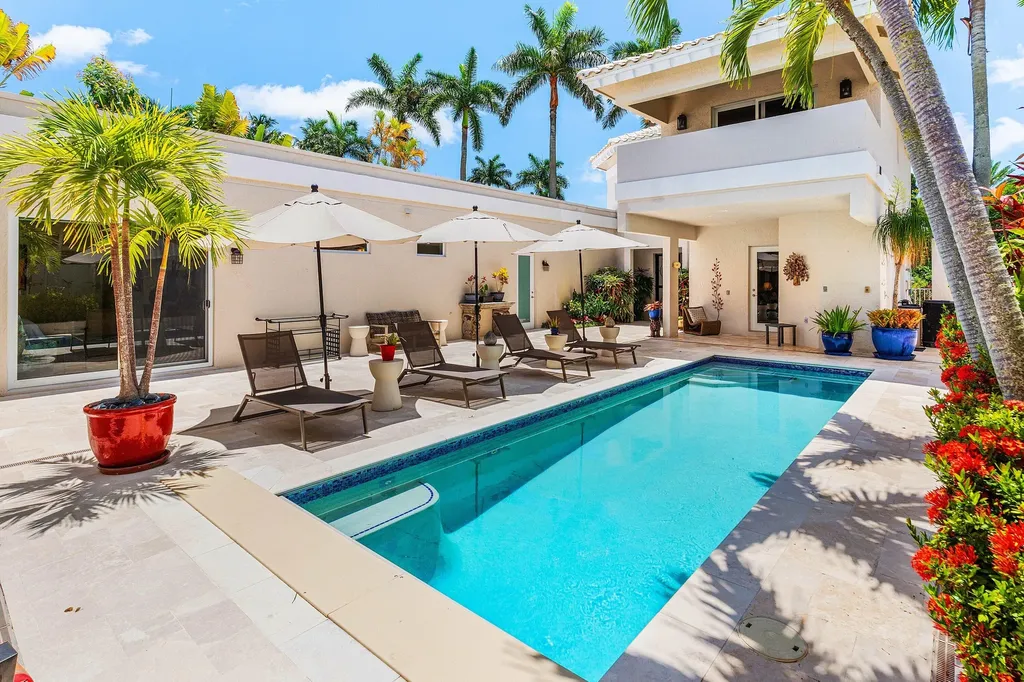 17069 Royal Cove Way Boca Raton FL 33496