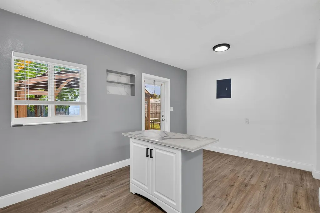 540 NE 61st Street Oakland Park FL 33334