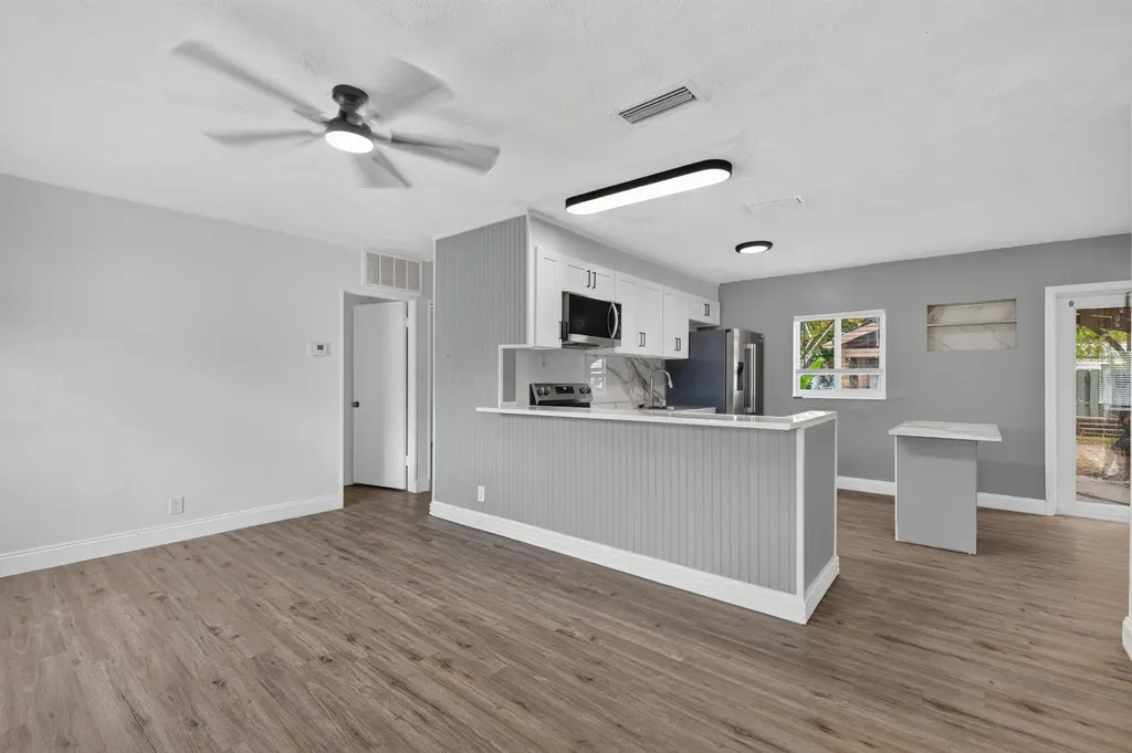 540 NE 61st Street Oakland Park FL 33334
