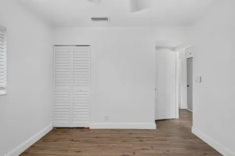 540 NE 61st Street Oakland Park FL 33334